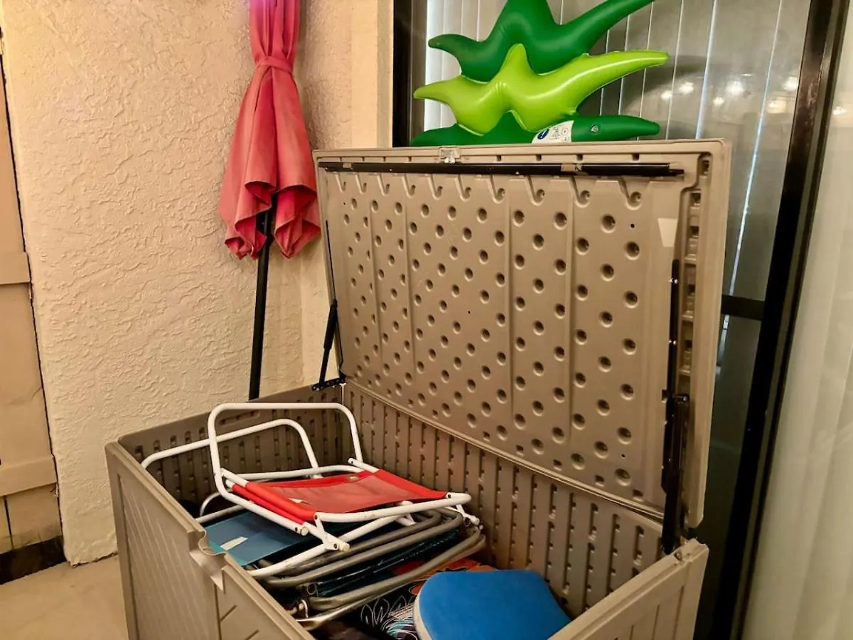 Cozy Beach Condo In Complex Panama City Beach